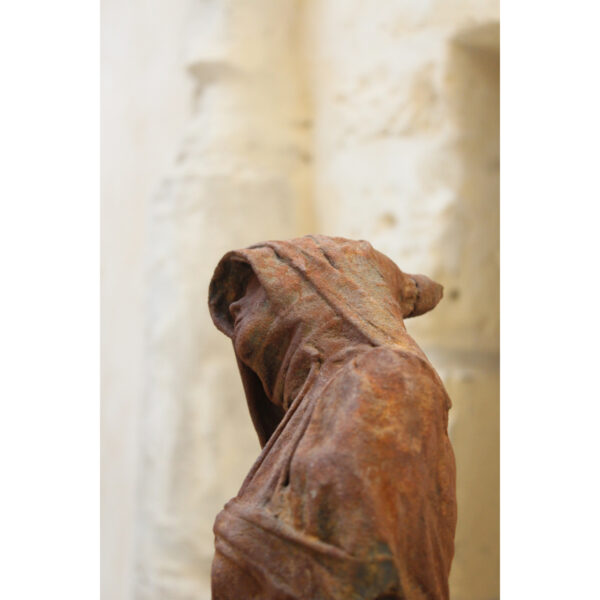 La Nonne, une sculpture de l'artiste P.Borghi